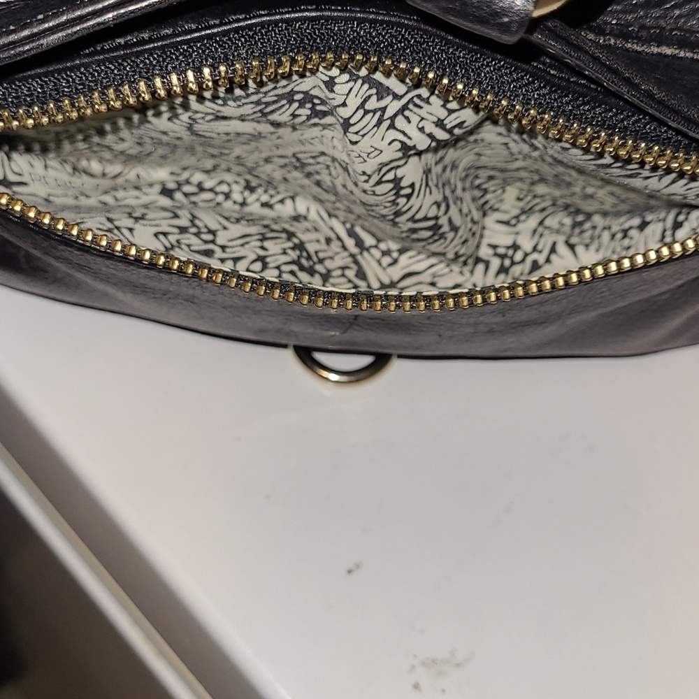 🤩Black leather Rebecca Minkoff Mini M.A.C. Crossbody bag with Gold Accents - Picture 12 of 16